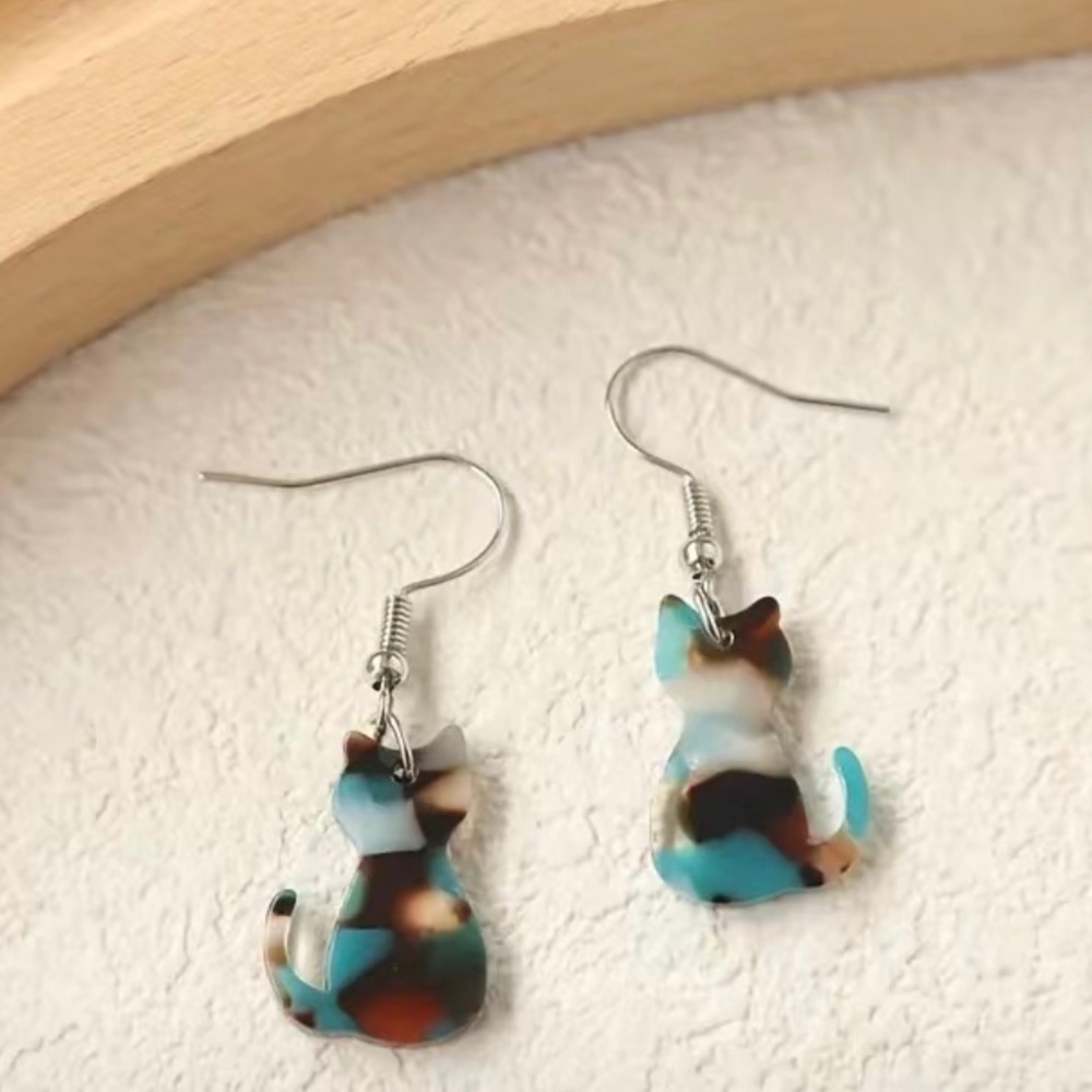 NWT, Multicolor Resin Cat Earrings